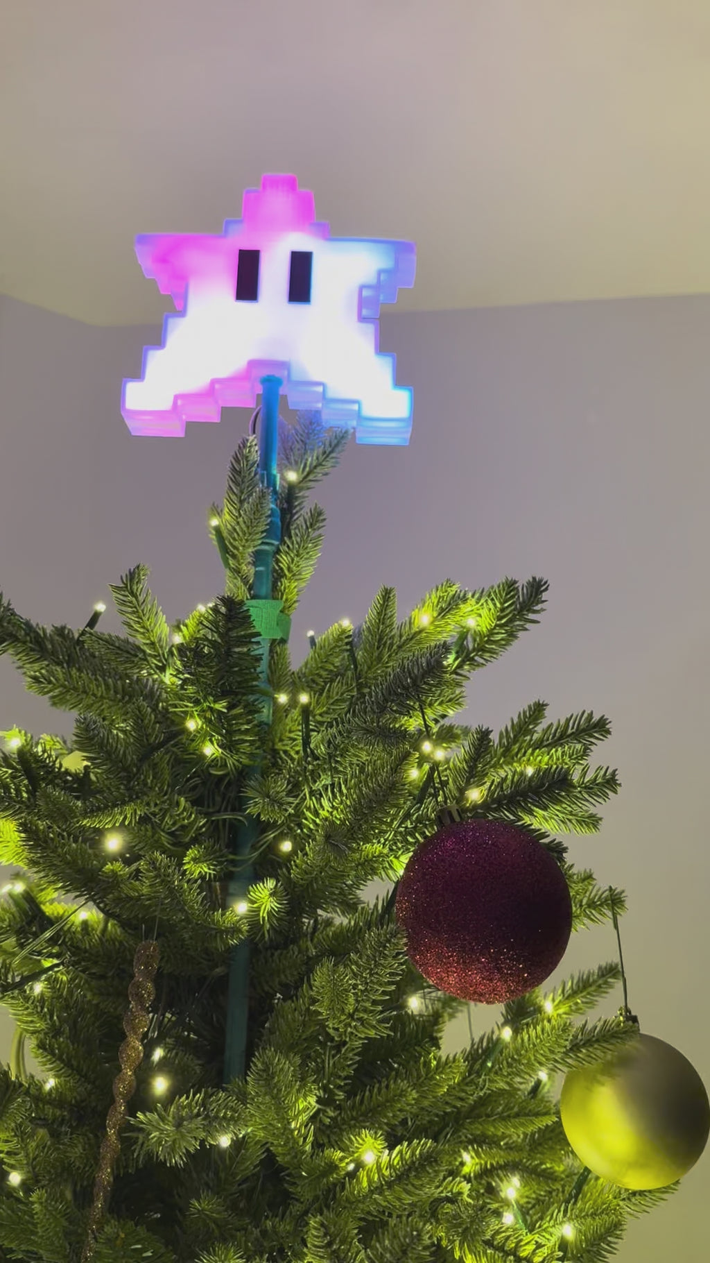 Animated Bluetooth Mario Power Star Tree Topper LED – 3D Printed Gamer Christmas Topper with Stand & Controller