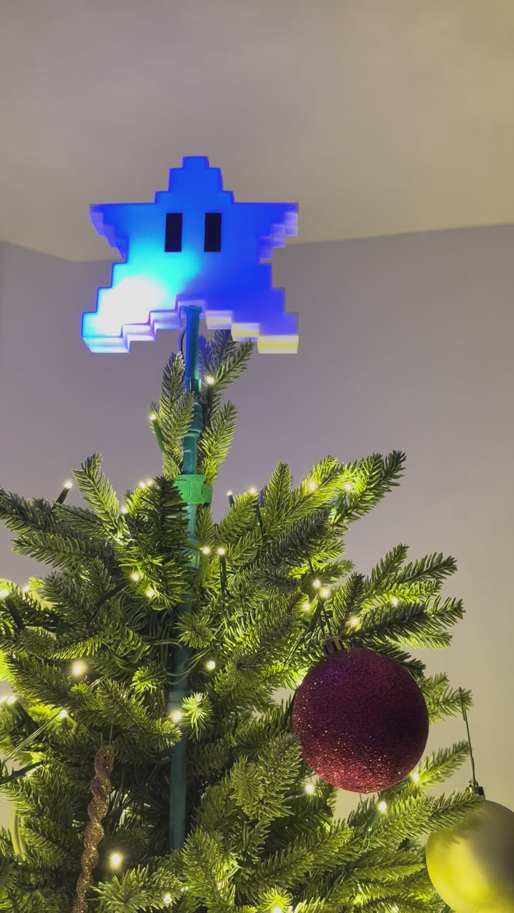Animated Bluetooth Mario Power Star Tree Topper LED – 3D Printed Gamer Christmas Topper with Stand & Controller