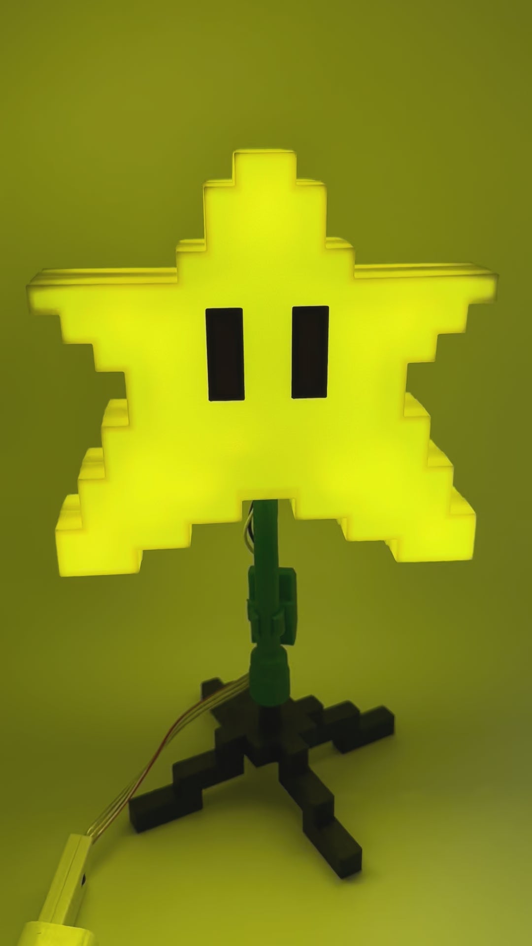 Animated Bluetooth Mario Power Star Tree Topper LED – 3D Printed Gamer Christmas Topper with Stand & Controller